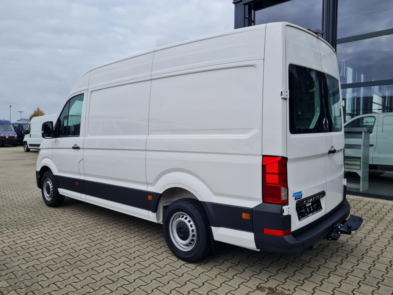 Leasing of  Volkswagen Crafter 35 Kasten TDI MR L3H3 STANDHEIZ AHK Volkswagen Crafter 35 Kasten TDI MR L3H3 STANDHEIZ AHK: picture 7