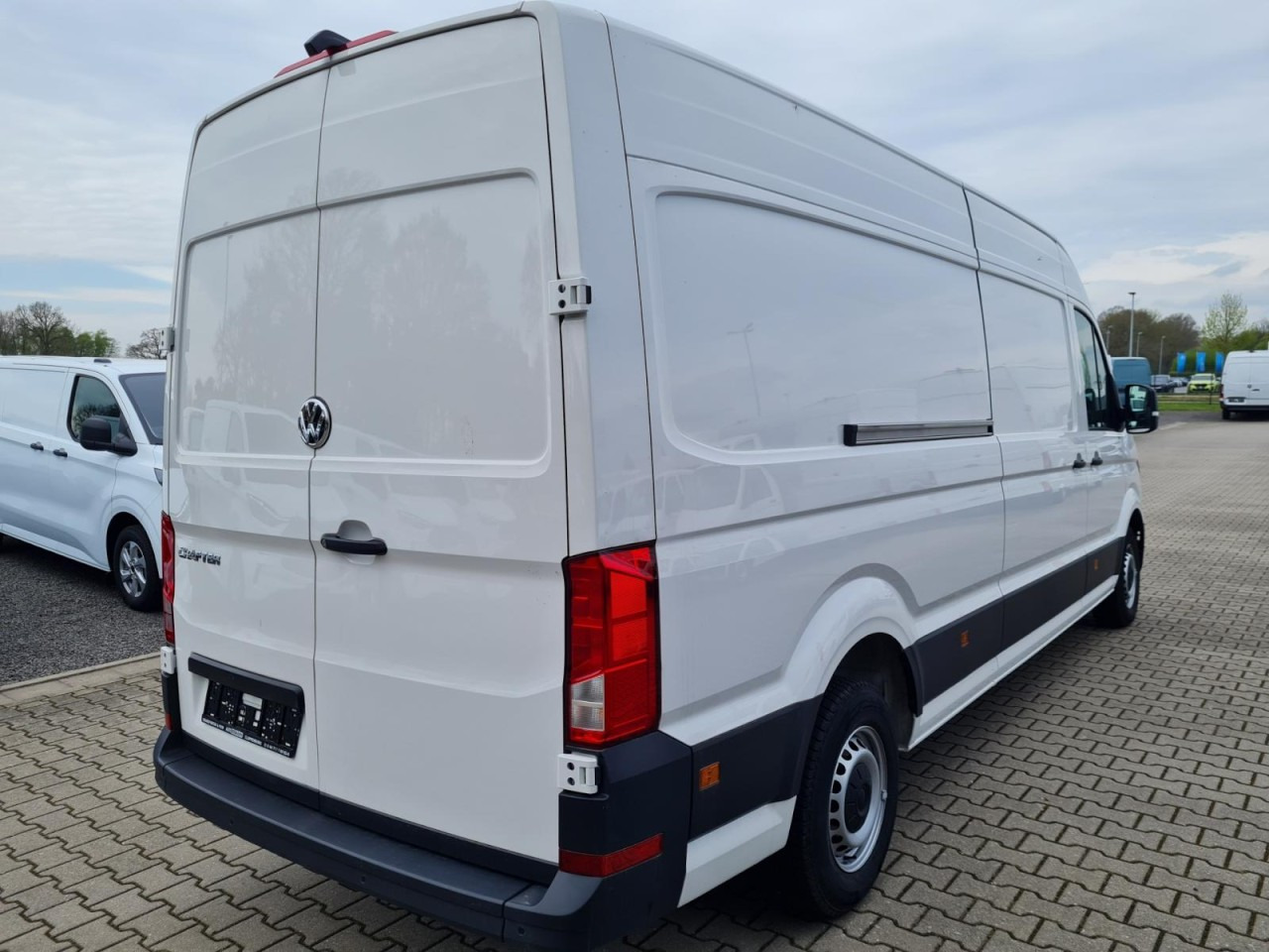 Volkswagen Crafter 35 Kasten lang L4H3 KLIMA NAVI_APP HOLZBODEN - Panel van: picture 4 Volkswagen Crafter 35 Kasten lang L4H3 KLIMA NAVI_APP HOLZBODEN - Panel van: picture 4