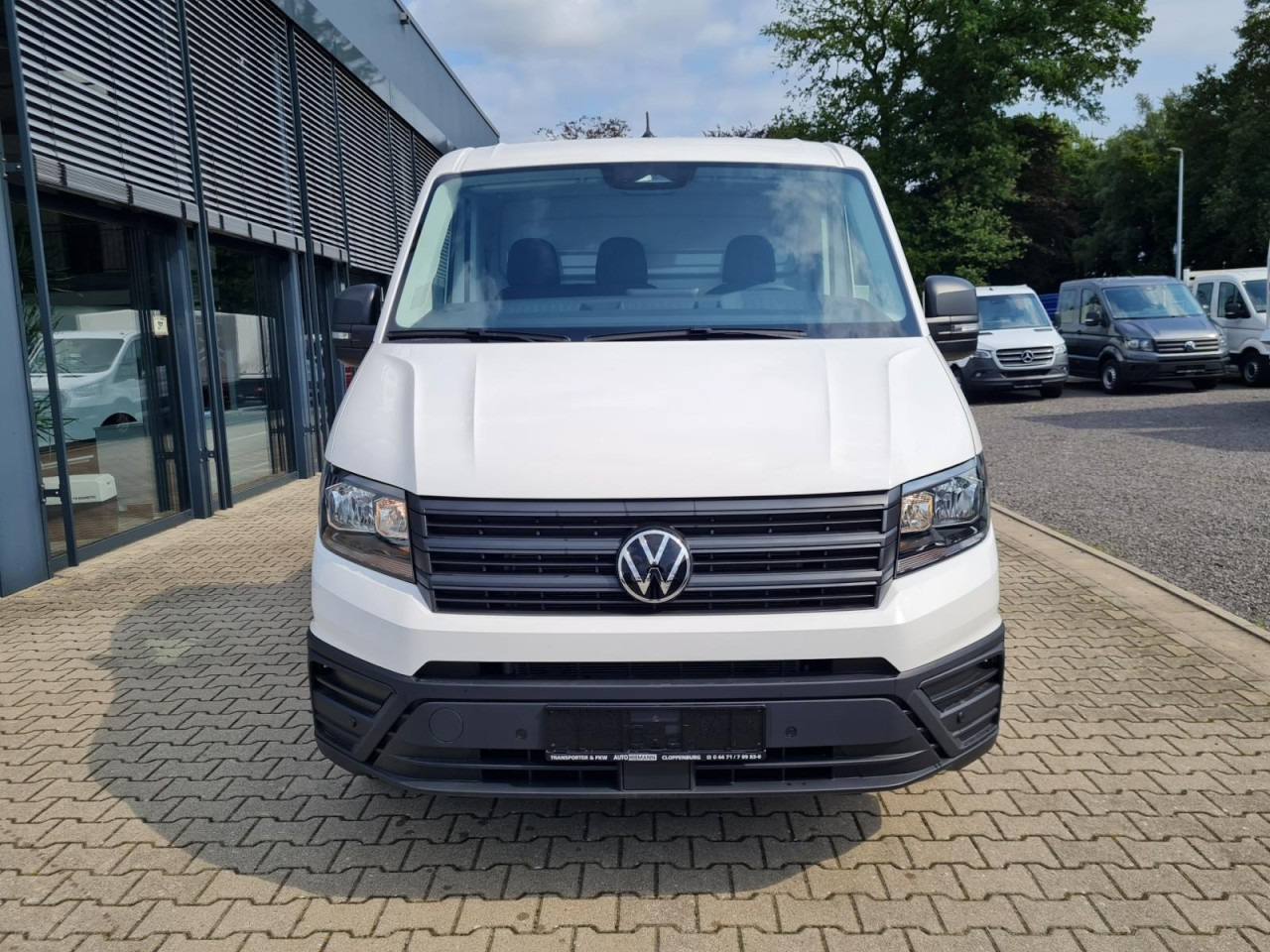 Volkswagen Crafter 35 Pritsche L4 lang KLIMA NAVI/APP TEMPOMAT - Open body delivery van: picture 2 Volkswagen Crafter 35 Pritsche L4 lang KLIMA NAVI/APP TEMPOMAT - Open body delivery van: picture 2