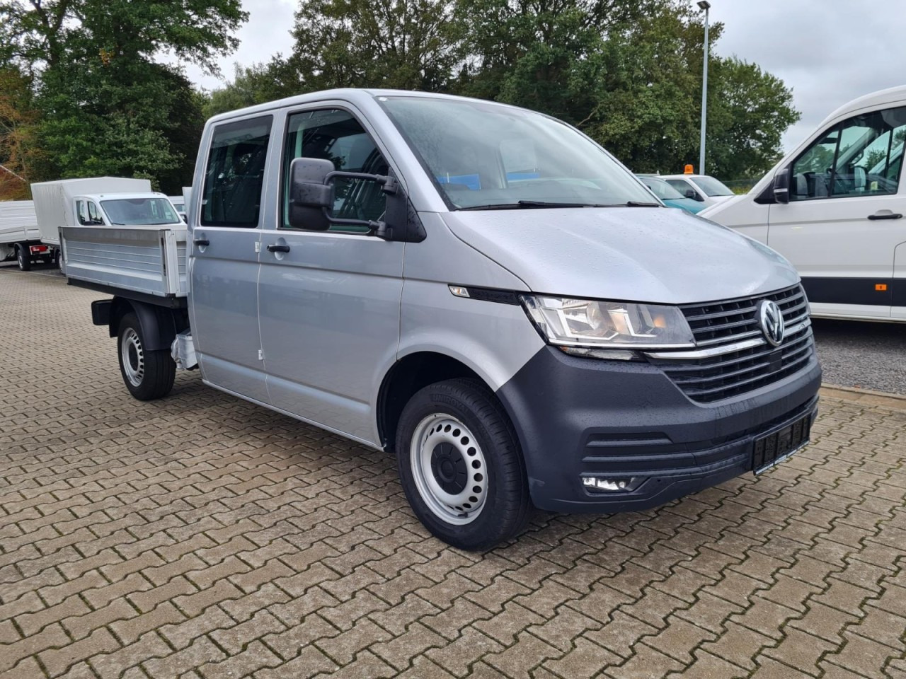 Volkswagen T6.1 Doka Pritsche Plane 6-Sitze Klima Komfort - Open body delivery van, Crew cab van: picture 3 Volkswagen T6.1 Doka Pritsche Plane 6-Sitze Klima Komfort - Open body delivery van, Crew cab van: picture 3