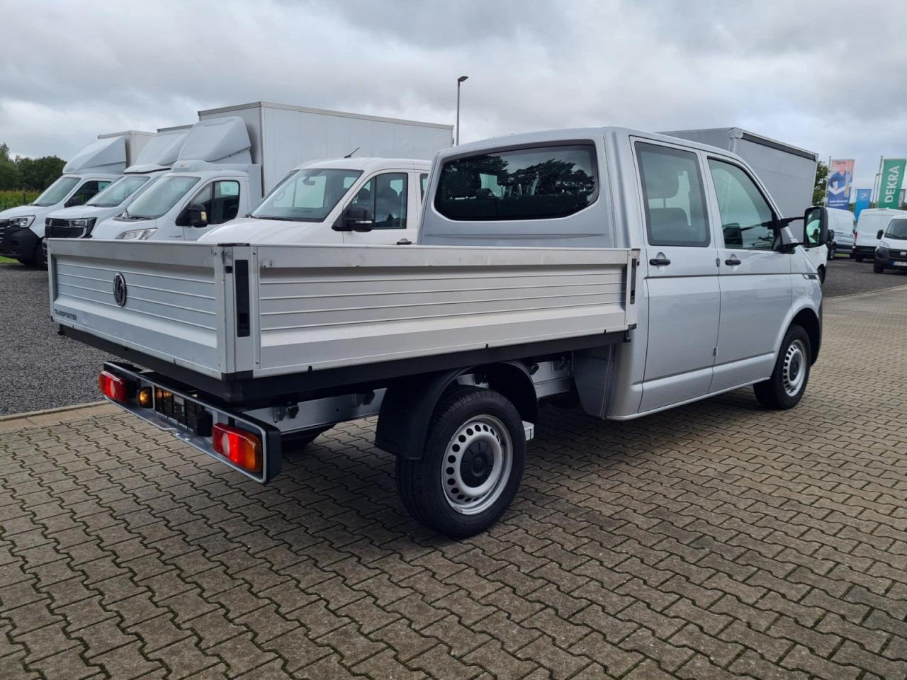 Volkswagen T6.1 Doka Pritsche Plane 6-Sitze Klima Komfort - Open body delivery van, Crew cab van: picture 4 Volkswagen T6.1 Doka Pritsche Plane 6-Sitze Klima Komfort - Open body delivery van, Crew cab van: picture 4