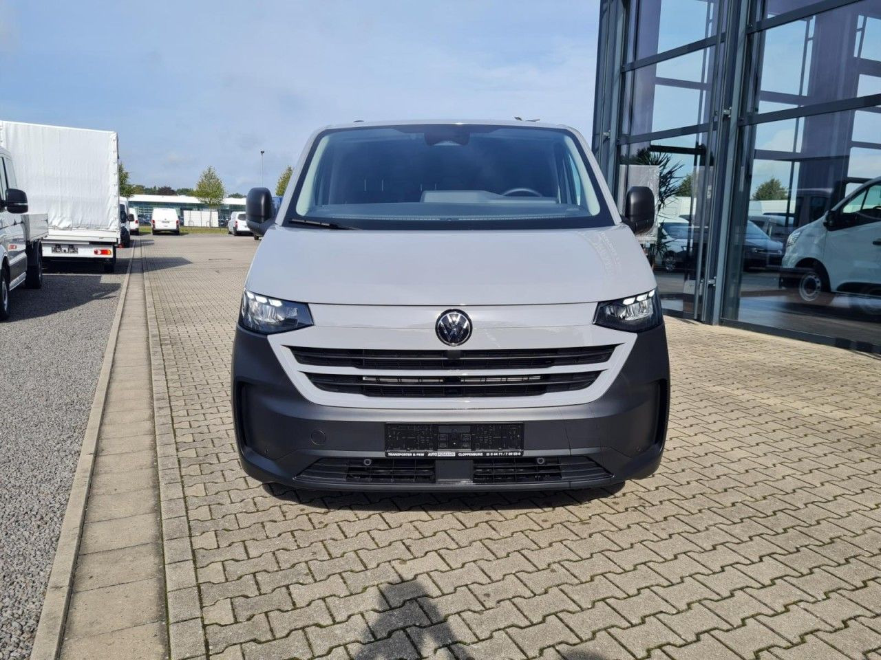 Volkswagen T7 Kasten TDi AG L2 AHK KLIMA KAMERA LED TEMPOMA - Small van: picture 2 Volkswagen T7 Kasten TDi AG L2 AHK KLIMA KAMERA LED TEMPOMA - Small van: picture 2