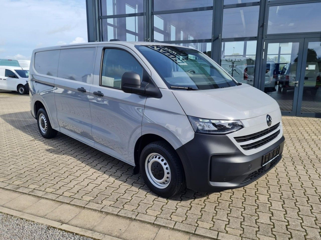 Volkswagen T7 Kasten TDi AG L2 AHK KLIMA KAMERA LED TEMPOMA - Small van: picture 3 Volkswagen T7 Kasten TDi AG L2 AHK KLIMA KAMERA LED TEMPOMA - Small van: picture 3