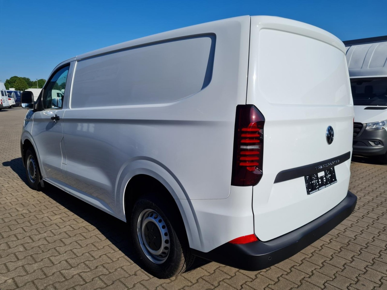 Volkswagen T7 Kasten Tdi KR Heckklappe PDC KLIMA TEMPOMAT - Small van: picture 4 Volkswagen T7 Kasten Tdi KR Heckklappe PDC KLIMA TEMPOMAT - Small van: picture 4