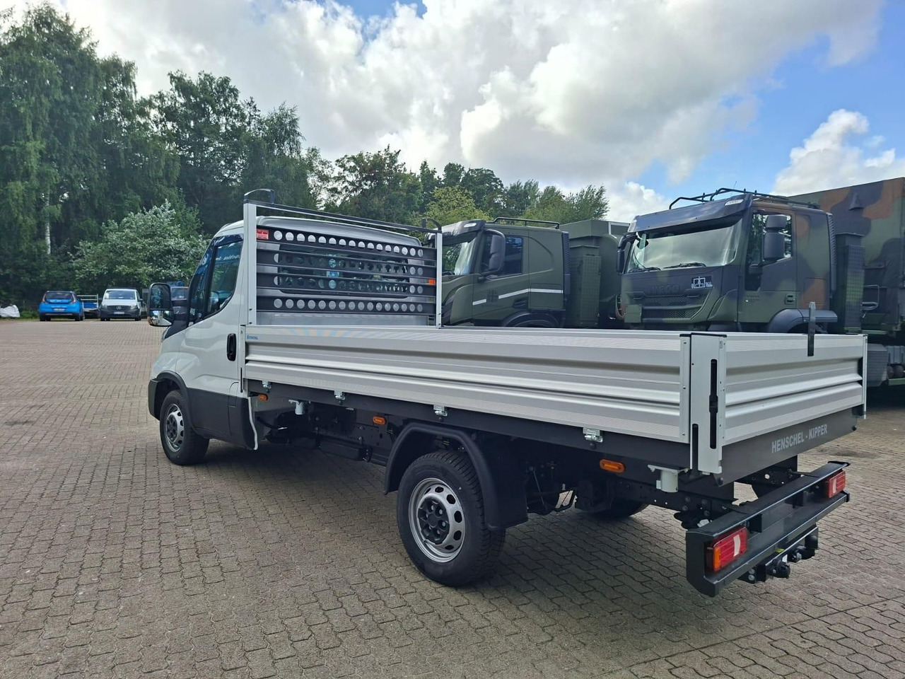 Iveco Daily 35S14A8Y Henschel 3-Seiten Kipper 100 k... - Open body delivery van: picture 4 Iveco Daily 35S14A8Y Henschel 3-Seiten Kipper 100 k... - Open body delivery van: picture 4