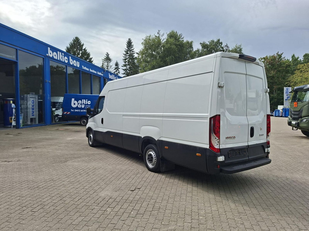 Iveco Daily 35S16A8V KLIMA*RADIO* - Panel van: picture 3 Iveco Daily 35S16A8V KLIMA*RADIO* - Panel van: picture 3