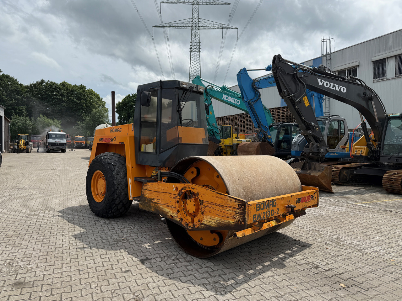 Bomag BW 213D-2 Walzenzug - Compactor: picture 3 Bomag BW 213D-2 Walzenzug - Compactor: picture 3