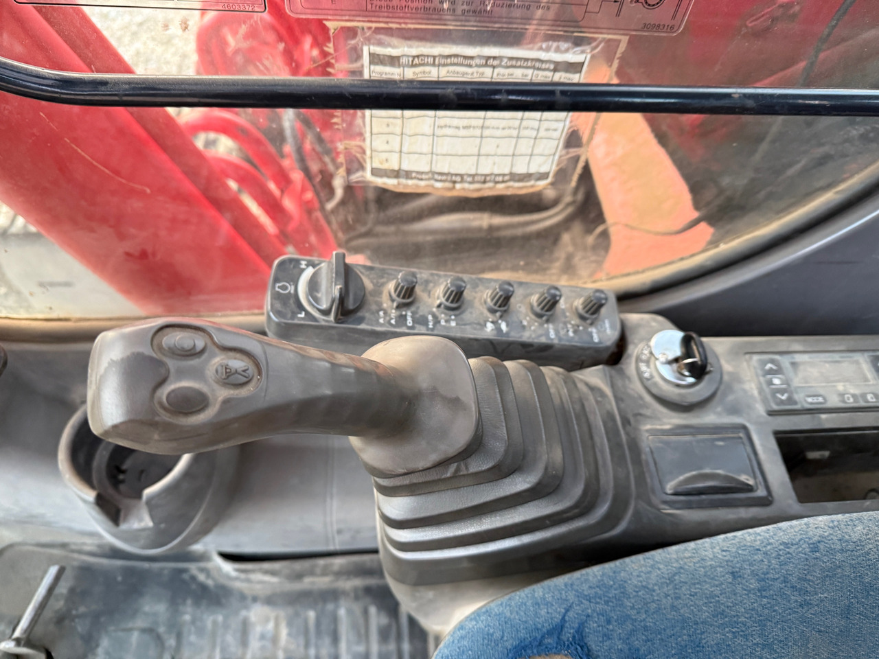 Crawler excavator Hitachi ZX240 Klima SW Isuzu: picture 18