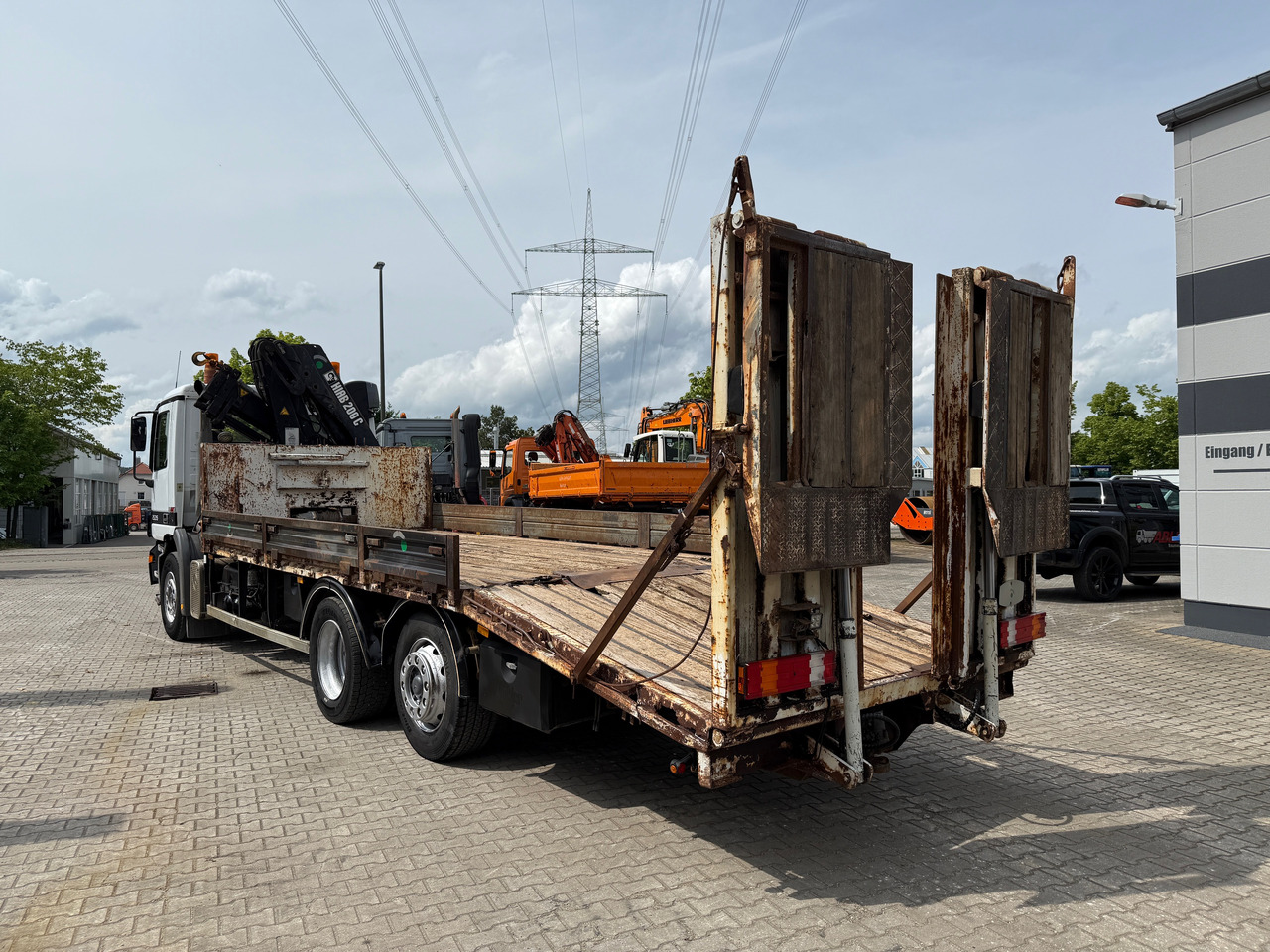 Mercedes-Benz 2535 Actros MP1 Baumaschinentransporter mit Kran und Rampen - Car transporter truck, Crane truck: picture 5 Mercedes-Benz 2535 Actros MP1 Baumaschinentransporter mit Kran und Rampen - Car transporter truck, Crane truck: picture 5