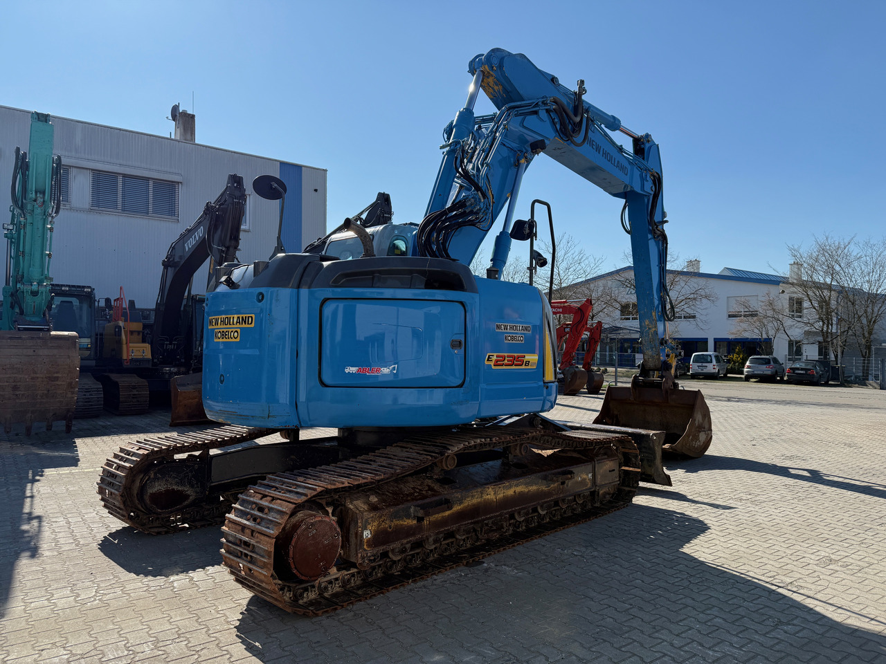 New Holland Kobeclo E235 BSR-2 Nullheck Kettenbagger MS21 - Excavator: picture 4 New Holland Kobeclo E235 BSR-2 Nullheck Kettenbagger MS21 - Excavator: picture 4