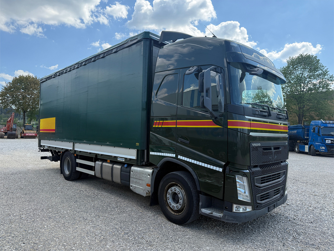 Volvo FH460 Pritsche Plane LBW Klima Retarder - Curtain side truck: picture 3 Volvo FH460 Pritsche Plane LBW Klima Retarder - Curtain side truck: picture 3