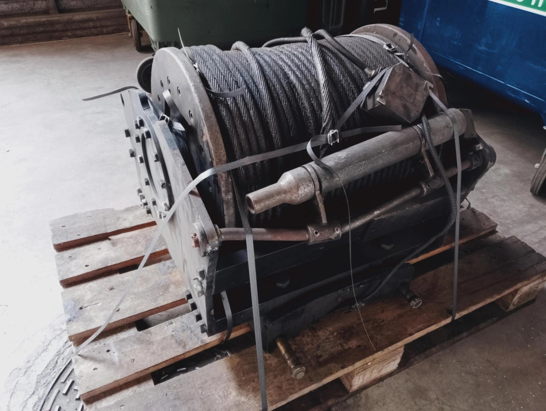 Cabrestante de elevación BREVINI V40/L (VR910) - Winch: picture 1 Cabrestante de elevación BREVINI V40/L (VR910) - Winch: picture 1