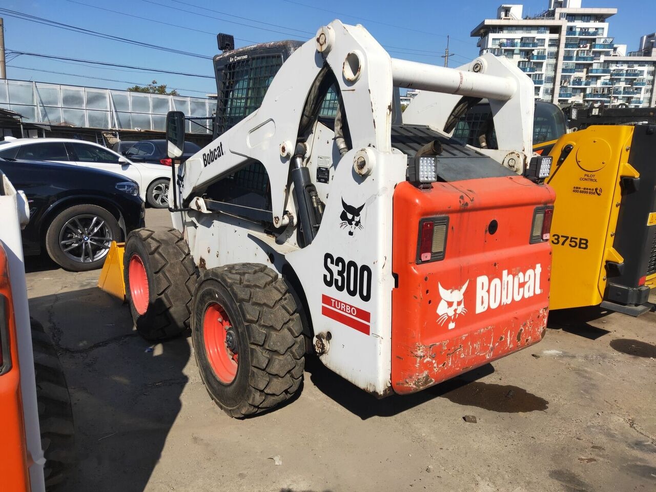 Bobcat S300 - Skid steer loader: picture 5 Bobcat S300 - Skid steer loader: picture 5