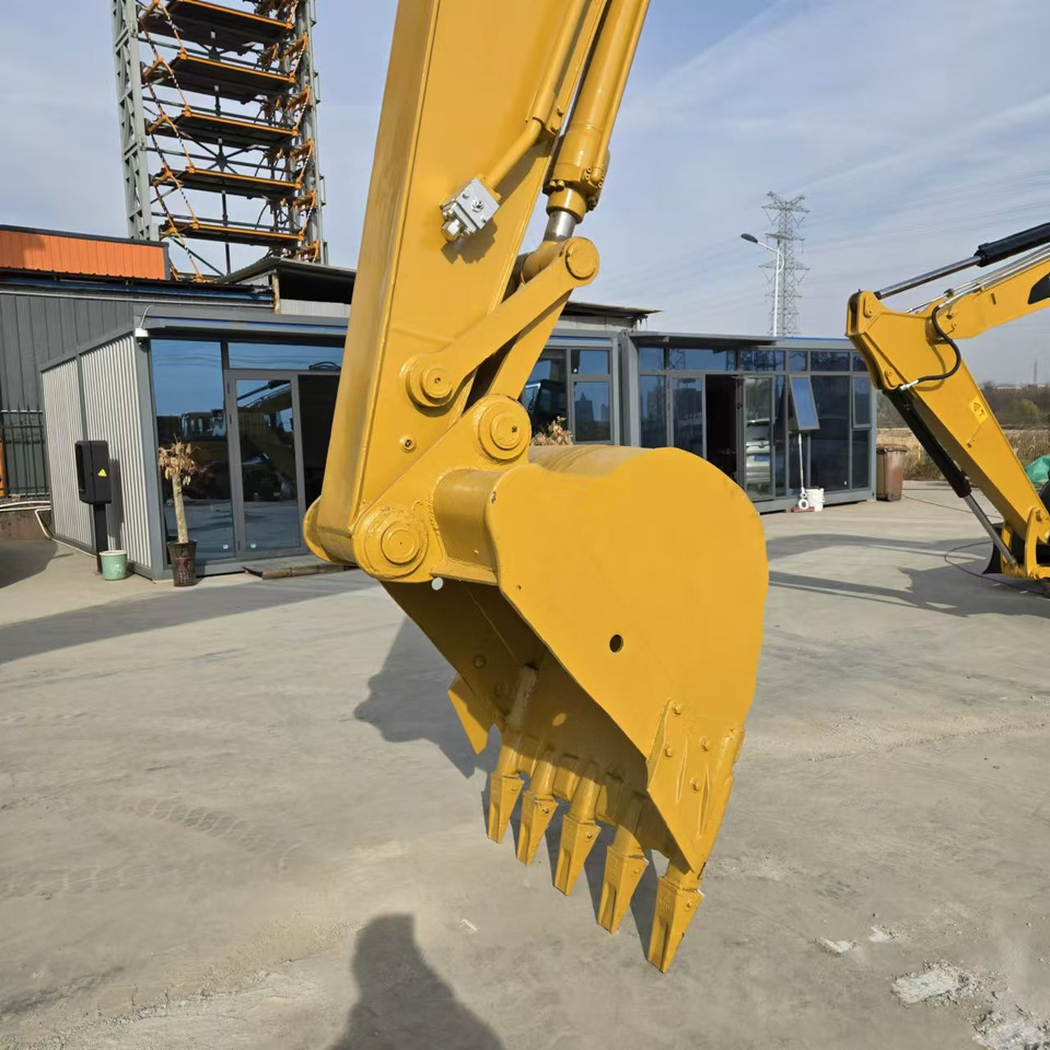 Excavator CATERPILLAR 320BL: picture 13 Excavator CATERPILLAR 320BL: picture 13