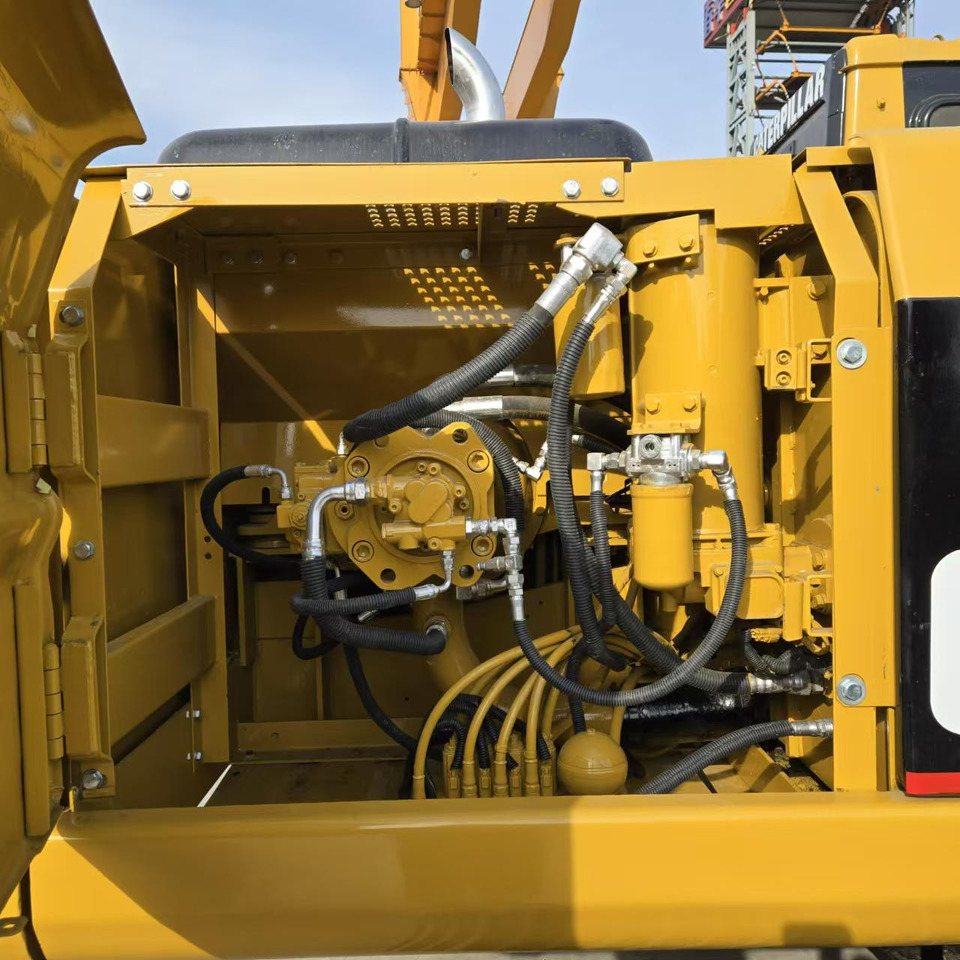 Excavator CATERPILLAR 320BL: picture 11 Excavator CATERPILLAR 320BL: picture 11