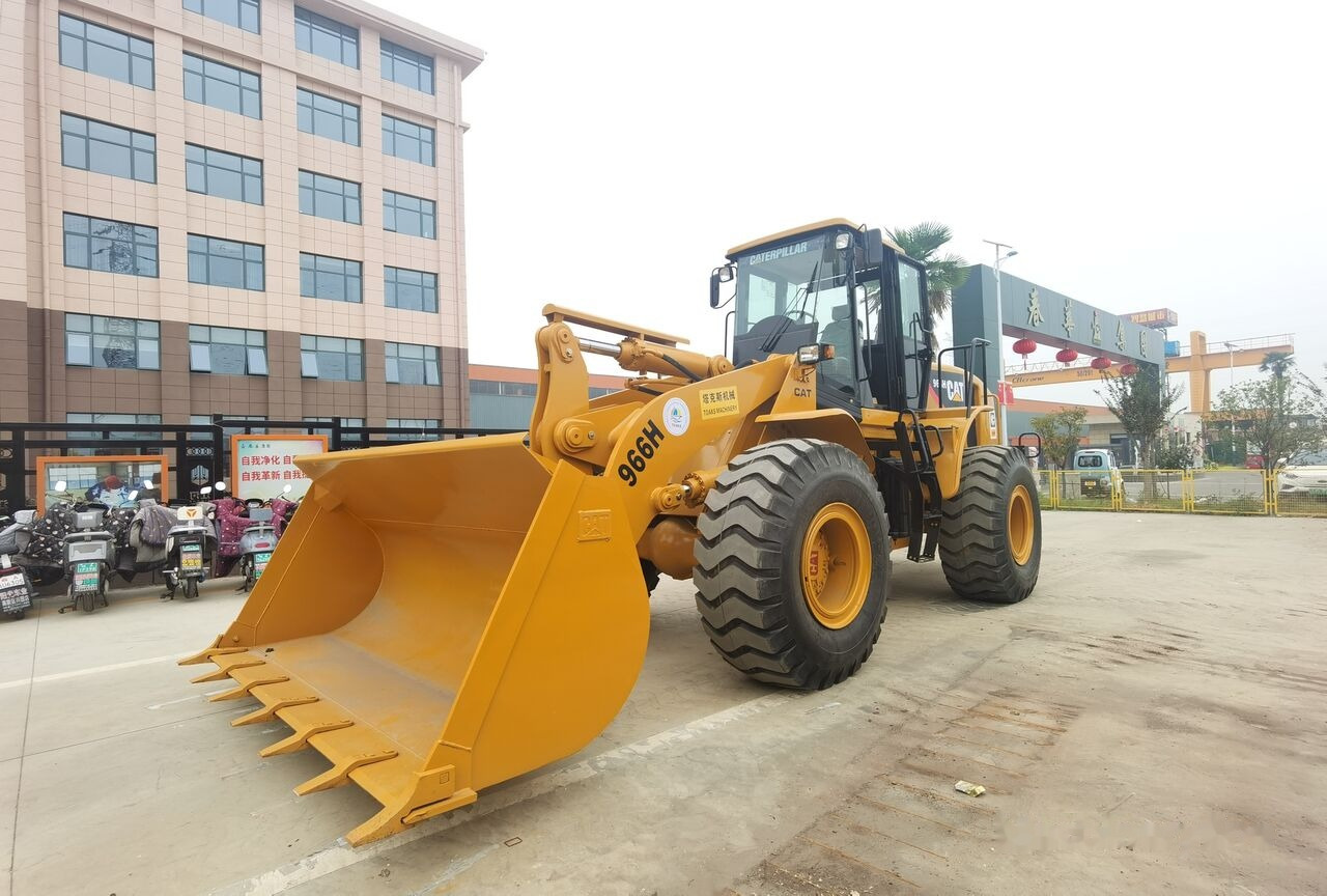 Caterpillar 966H - Wheel loader: picture 2 Caterpillar 966H - Wheel loader: picture 2