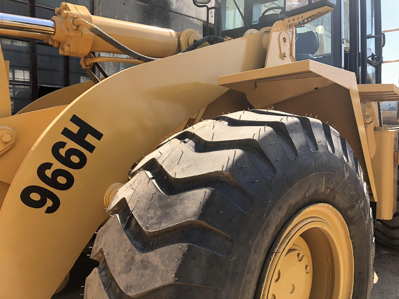 Caterpillar 966H - Wheel loader: picture 5 Caterpillar 966H - Wheel loader: picture 5