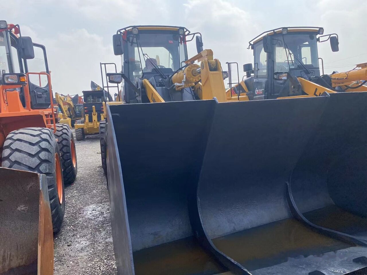 LiuGong 870H - Wheel loader: picture 1 LiuGong 870H - Wheel loader: picture 1