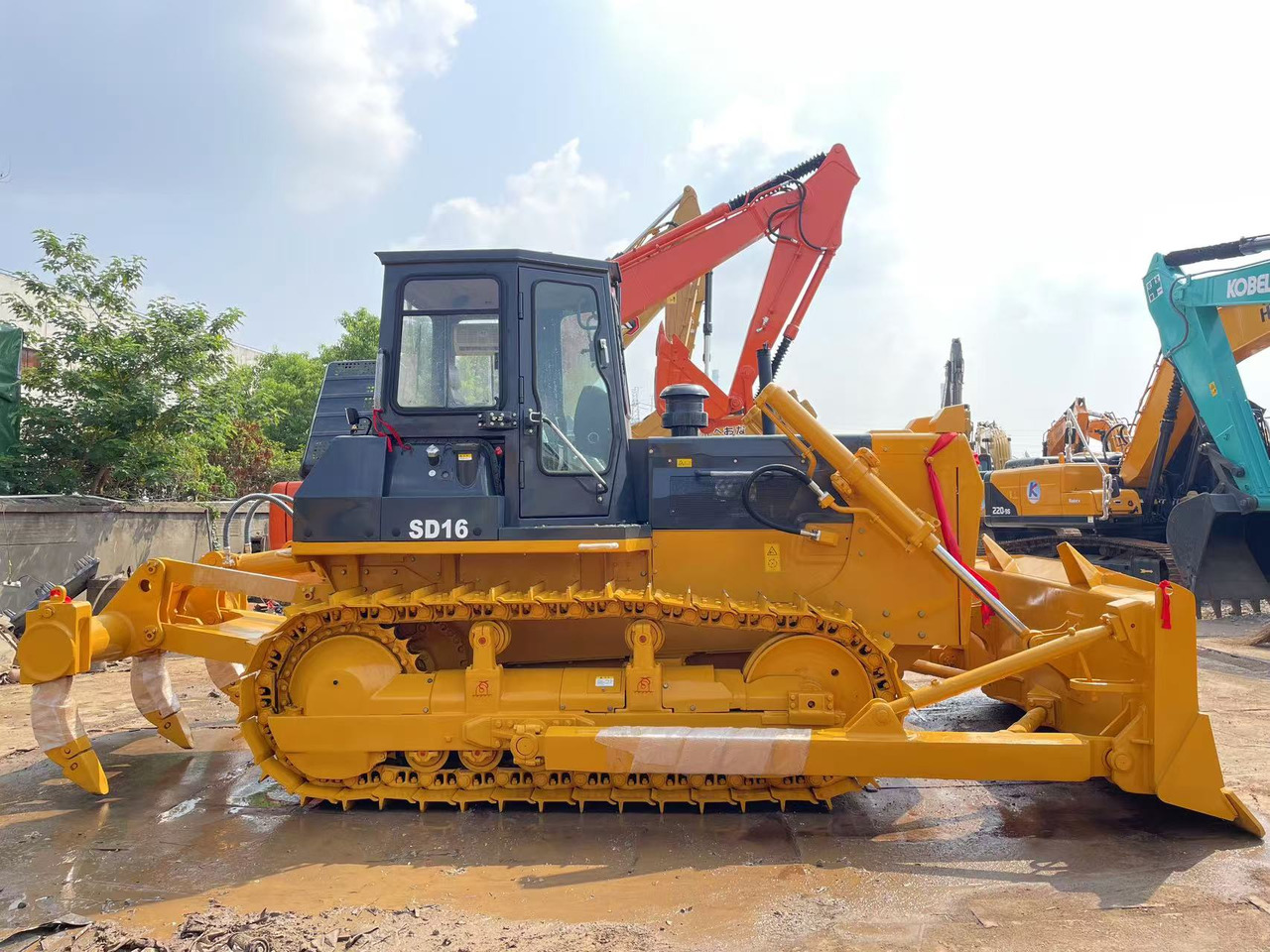 SHANTUI SD16 - Bulldozer: picture 3 SHANTUI SD16 - Bulldozer: picture 3