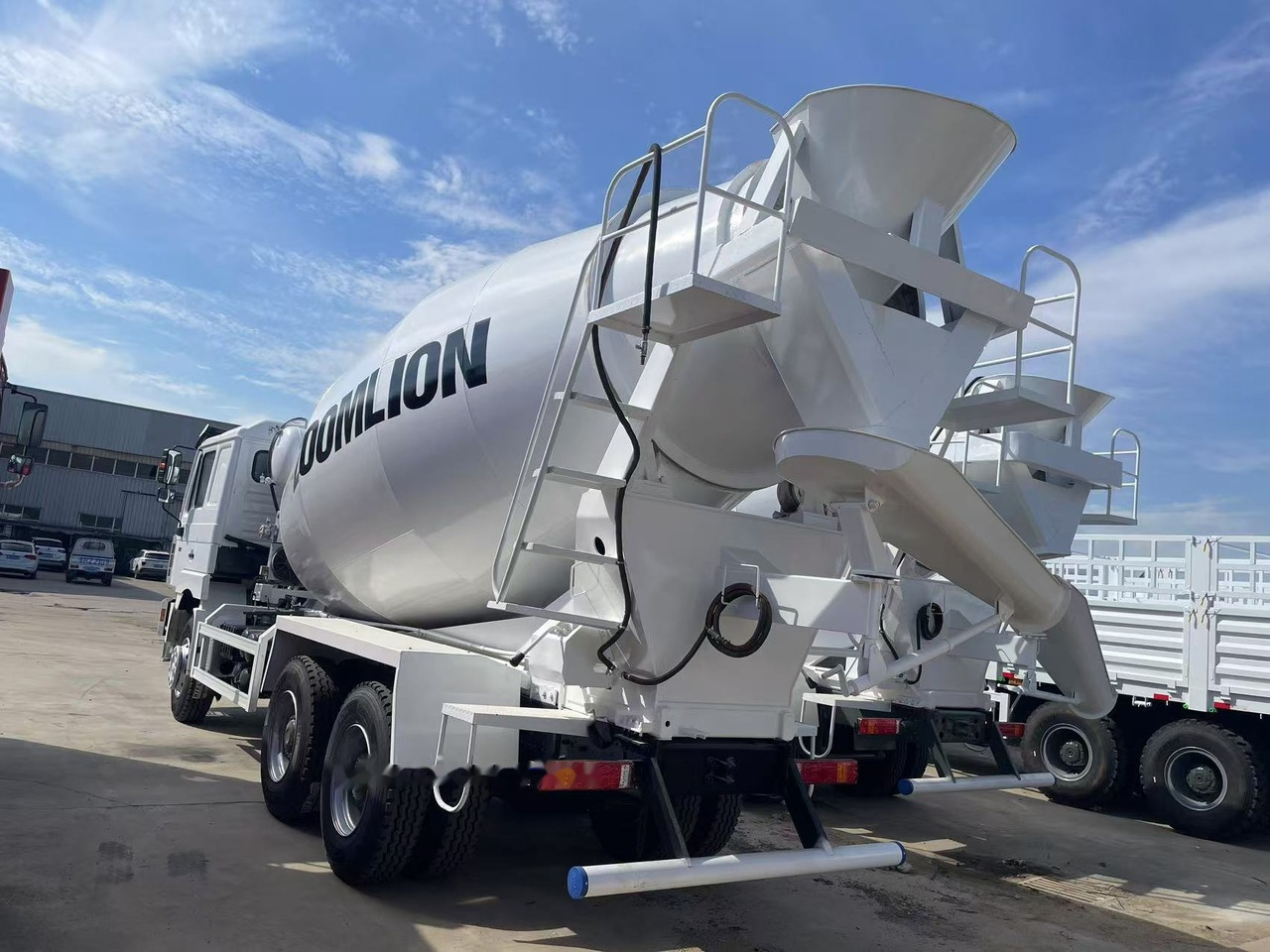 Shacman F3000 Concrete mixer truck - Concrete mixer truck: picture 3 Shacman F3000 Concrete mixer truck - Concrete mixer truck: picture 3