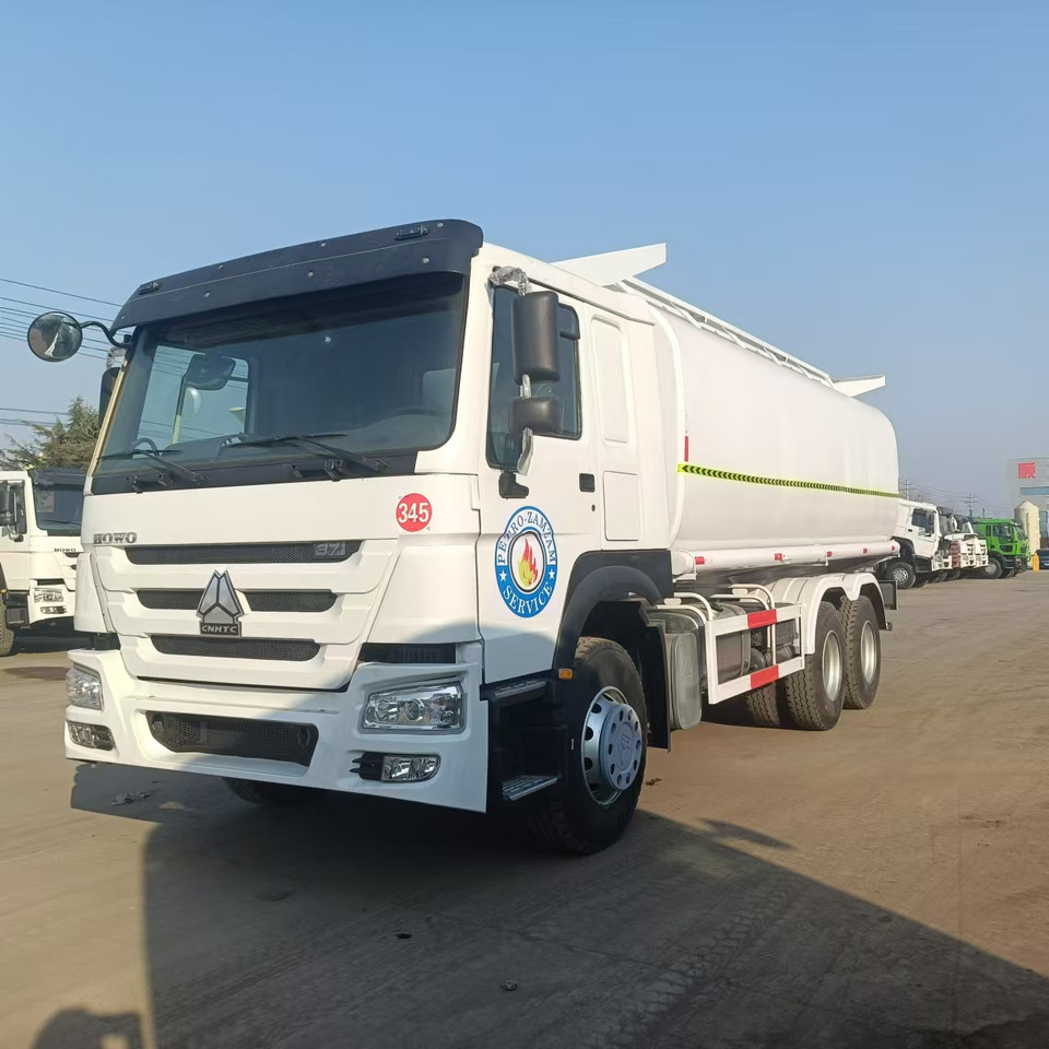 Sinotruk HOWO 371 Tank truck - Tanker truck: picture 5 Sinotruk HOWO 371 Tank truck - Tanker truck: picture 5