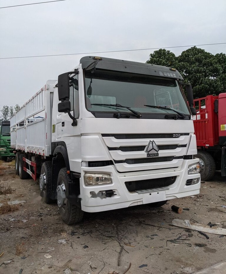 Sinotruk HOWO 8*4 Fence Truck - Dropside/ Flatbed truck: picture 1 Sinotruk HOWO 8*4 Fence Truck - Dropside/ Flatbed truck: picture 1