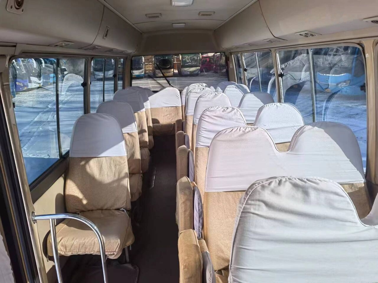 Toyota 29 SEATS COASTER - City bus: picture 2 Toyota 29 SEATS COASTER - City bus: picture 2