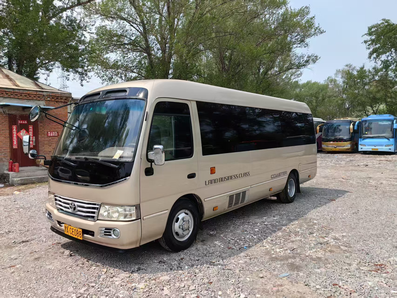 Toyota Coaster - Minibus, People carrier: picture 1 Toyota Coaster - Minibus, People carrier: picture 1