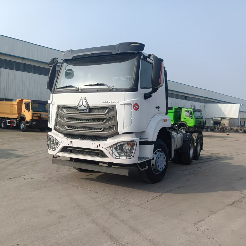 Sinotruk HOHAN 6*4 Tractor - Tractor unit: picture 1 Sinotruk HOHAN 6*4 Tractor - Tractor unit: picture 1