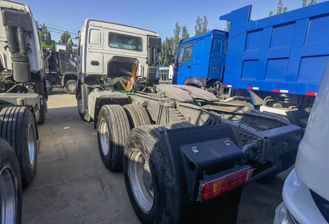 Sinotruk HOWO 371 Tractor - Tractor unit: picture 3 Sinotruk HOWO 371 Tractor - Tractor unit: picture 3