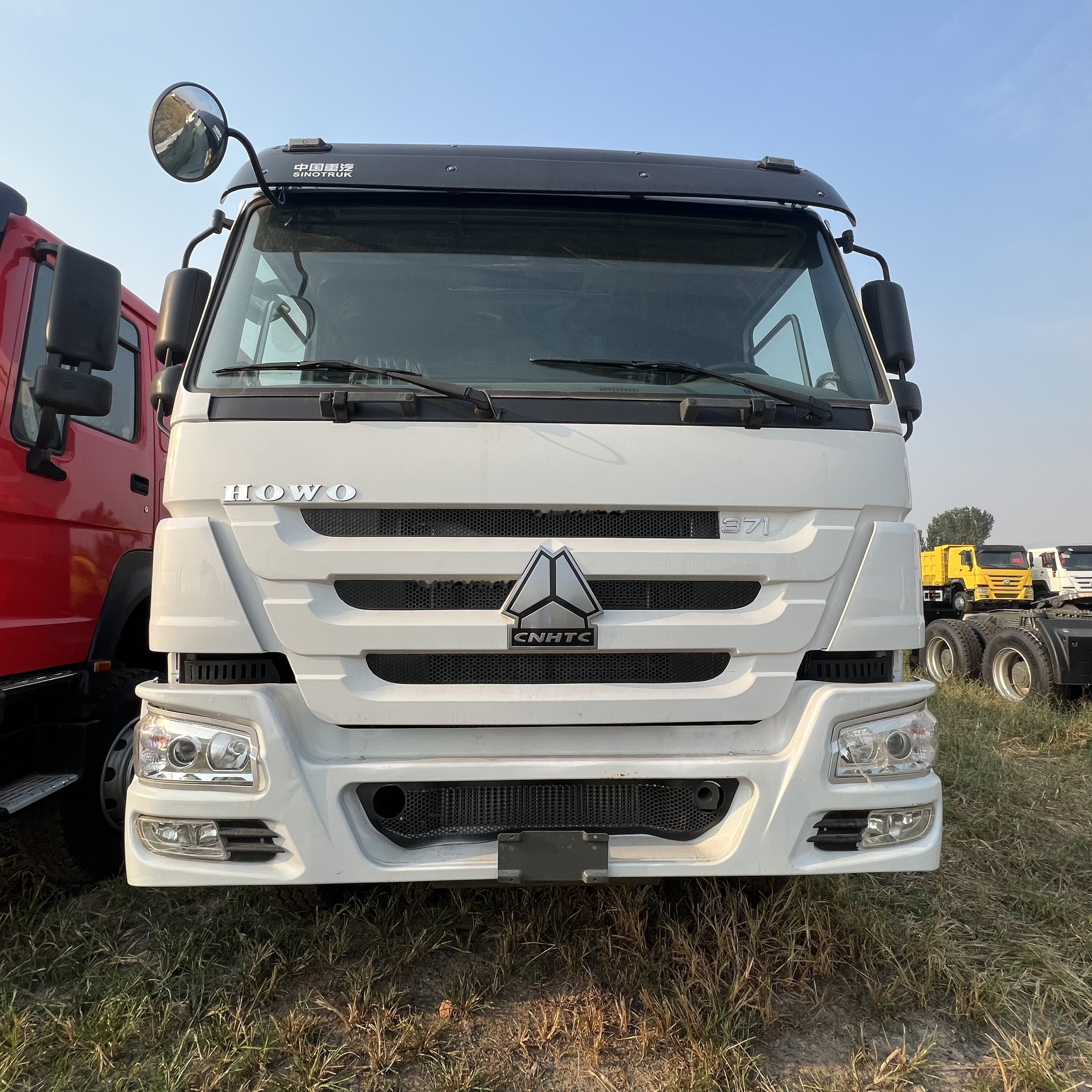 Sinotruk HOWO 371 Tractor - Tractor unit: picture 1 Sinotruk HOWO 371 Tractor - Tractor unit: picture 1