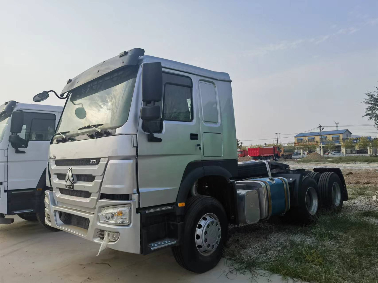 Sinotruk HOWO 371 Tractor - Tractor unit: picture 1 Sinotruk HOWO 371 Tractor - Tractor unit: picture 1