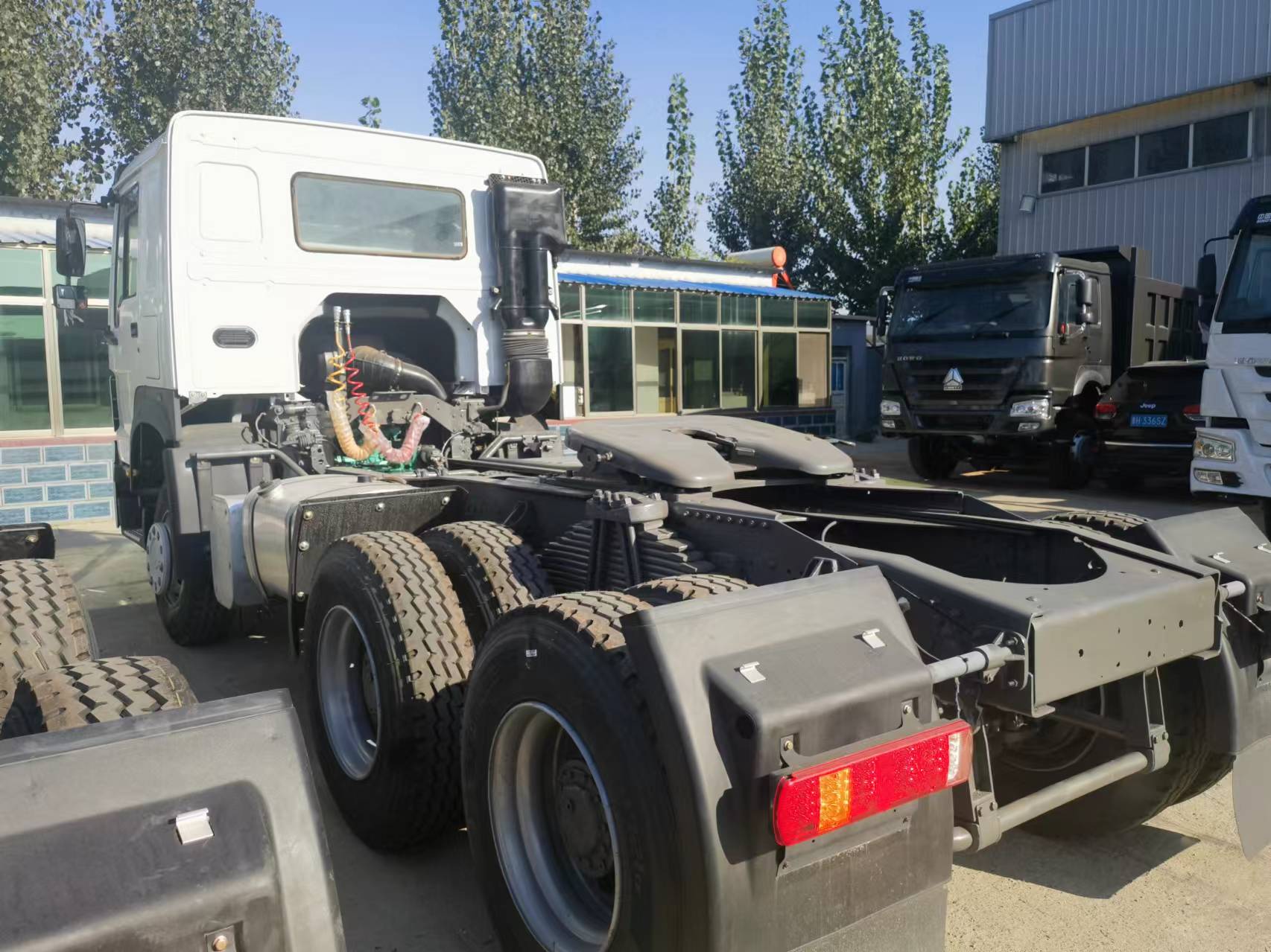 Tractor unit Sinotruk HOWO 371 Tractor: picture 6 Tractor unit Sinotruk HOWO 371 Tractor: picture 6