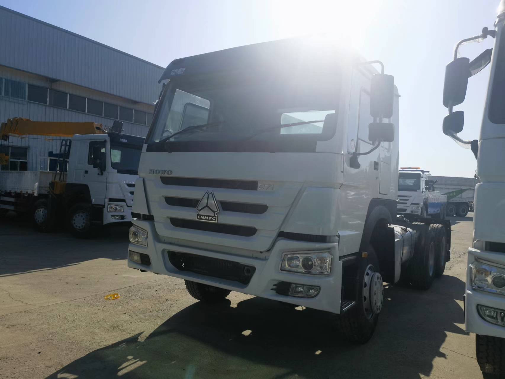 Sinotruk HOWO 371 Tractor - Tractor unit: picture 1 Sinotruk HOWO 371 Tractor - Tractor unit: picture 1