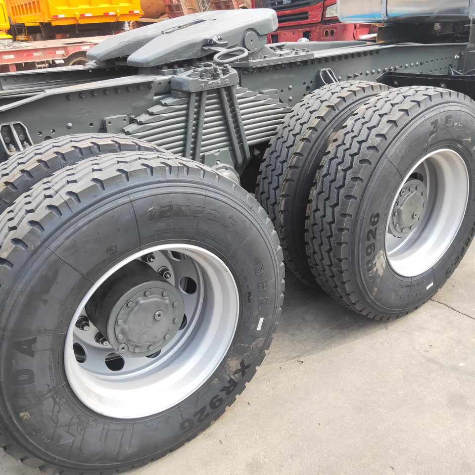 Sinotruk HOWO 420 6*4 Tractor - Tractor unit: picture 2 Sinotruk HOWO 420 6*4 Tractor - Tractor unit: picture 2