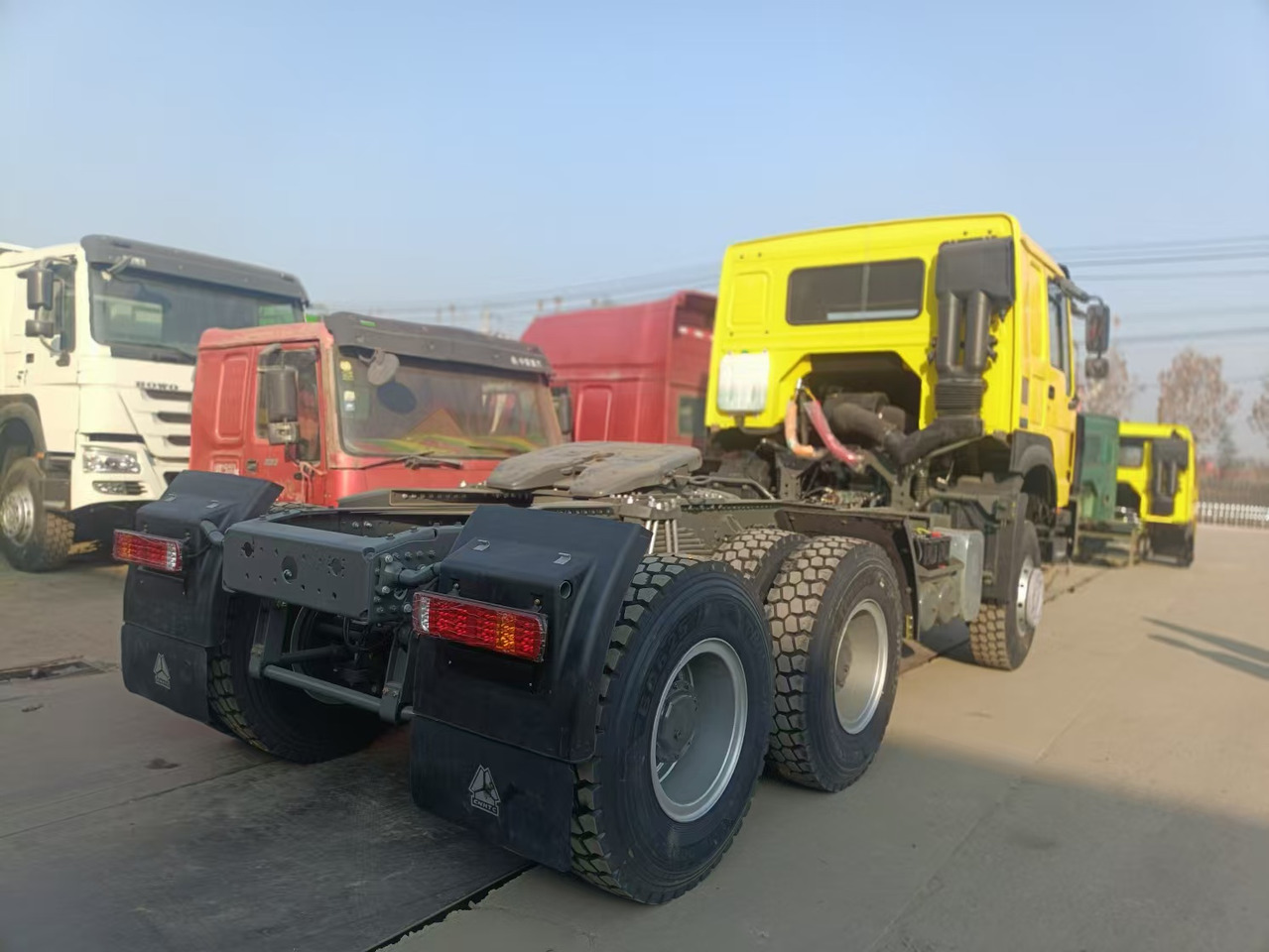 Sinotruk HOWO 430 6*4 Tractor - Tractor unit: picture 2 Sinotruk HOWO 430 6*4 Tractor - Tractor unit: picture 2