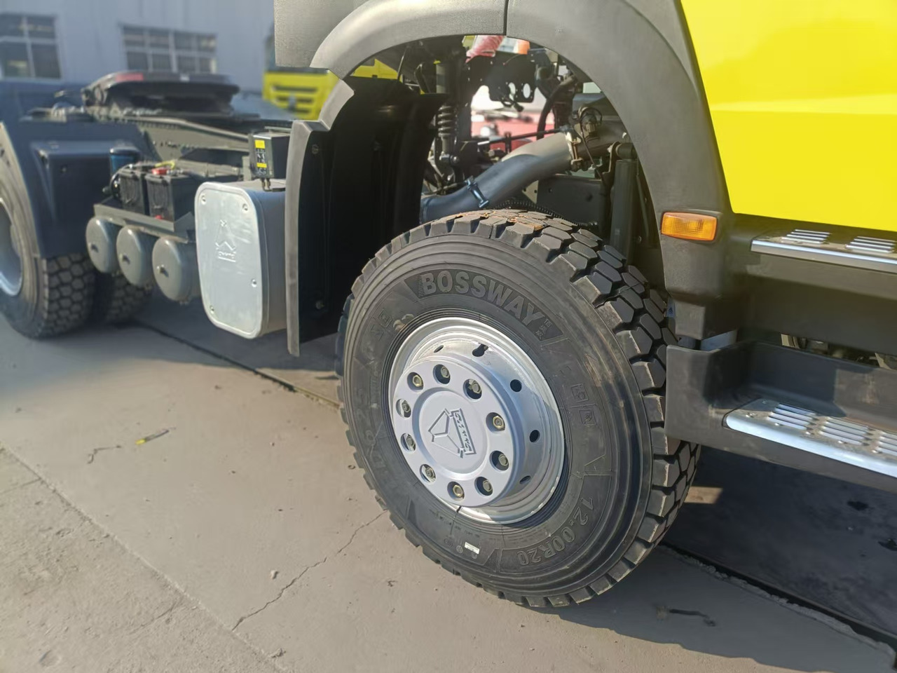 Sinotruk HOWO 430 6*4 Tractor - Tractor unit: picture 5 Sinotruk HOWO 430 6*4 Tractor - Tractor unit: picture 5