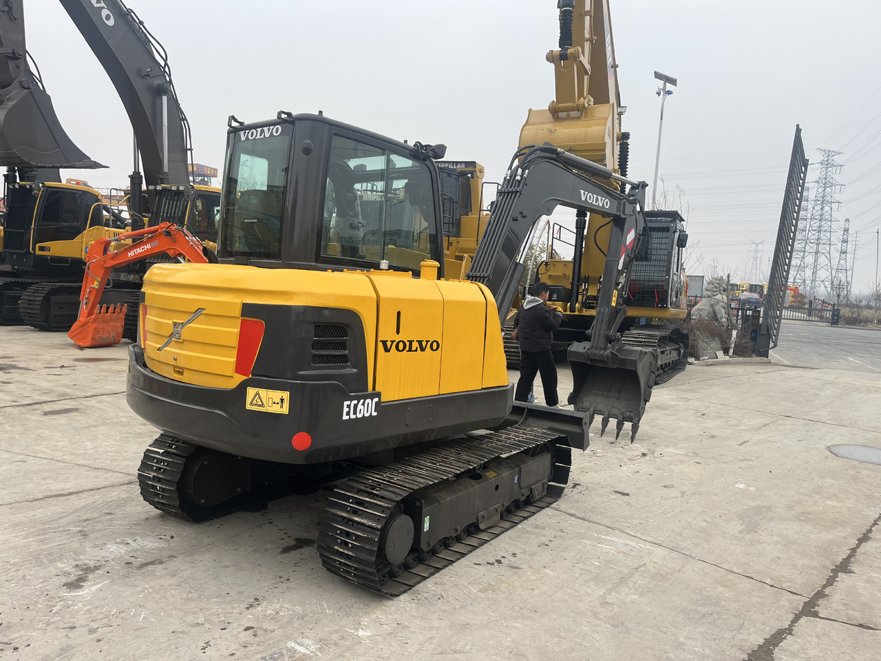 VOLVO EC60C - Mini excavator: picture 3 VOLVO EC60C - Mini excavator: picture 3