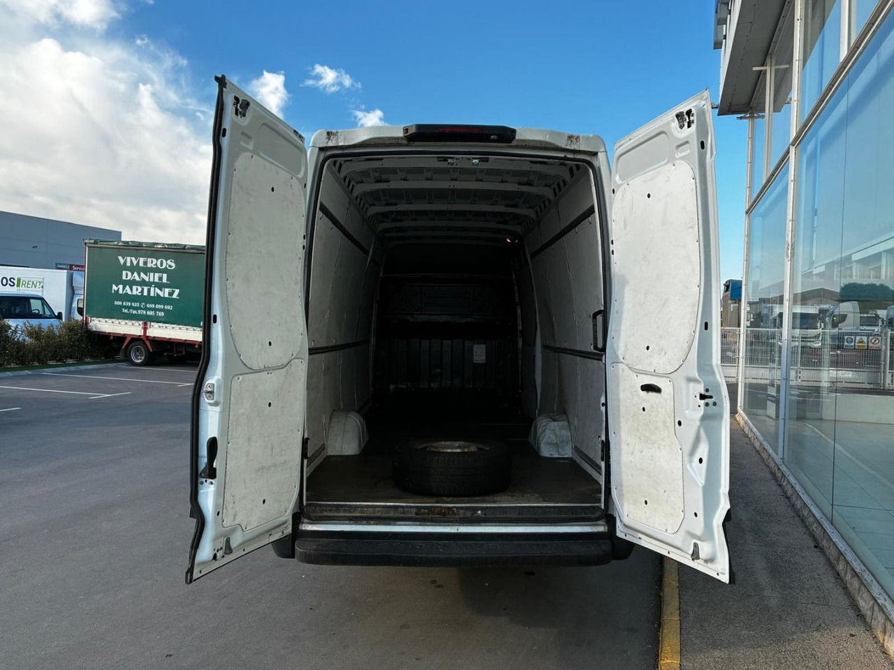 Furgón IVECO 35S14 V 16m3 - Panel van: picture 5 Furgón IVECO 35S14 V 16m3 - Panel van: picture 5