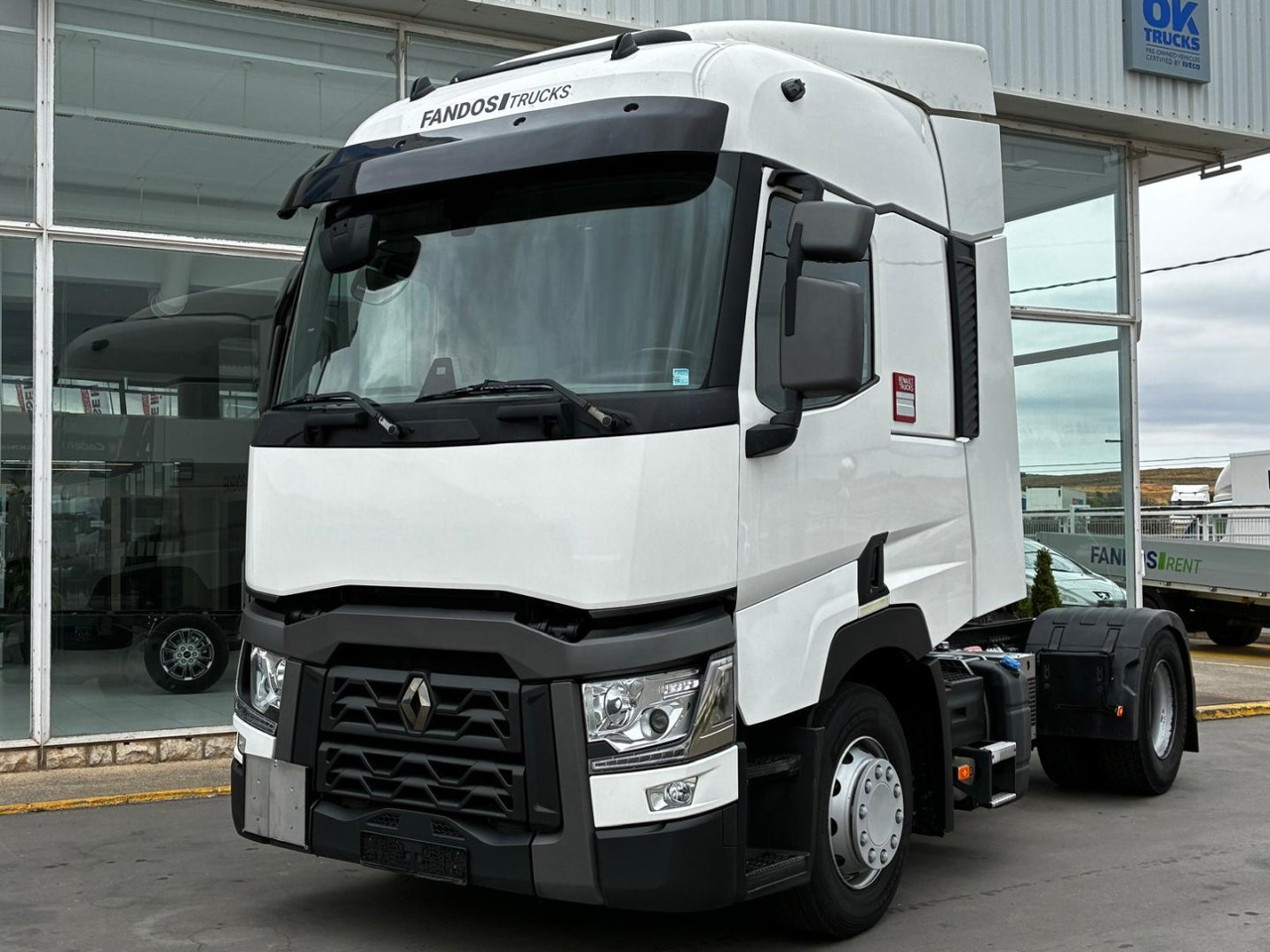 Cabeza Tractora Renault T480 AUTOMATICA INTARDER - Tractor unit: picture 1 Cabeza Tractora Renault T480 AUTOMATICA INTARDER - Tractor unit: picture 1