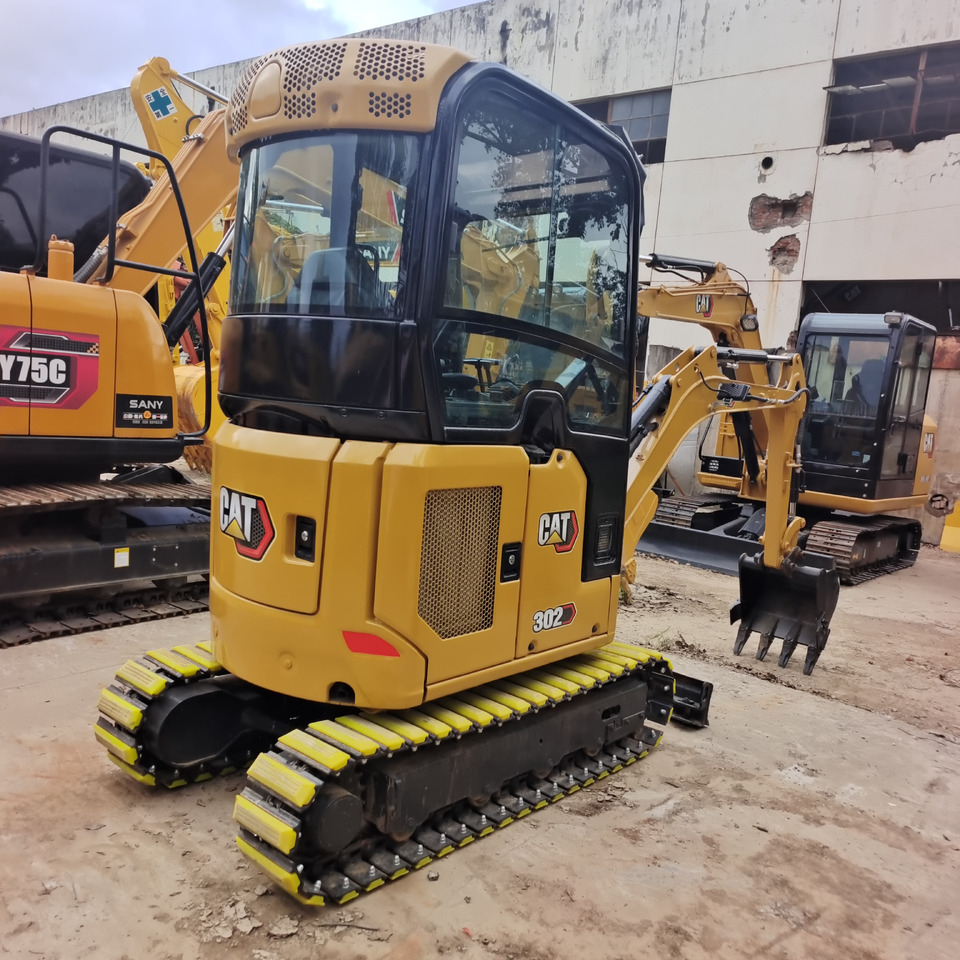 CAT 302CR WITH RUBBER TRACK - Mini excavator: picture 1 CAT 302CR WITH RUBBER TRACK - Mini excavator: picture 1