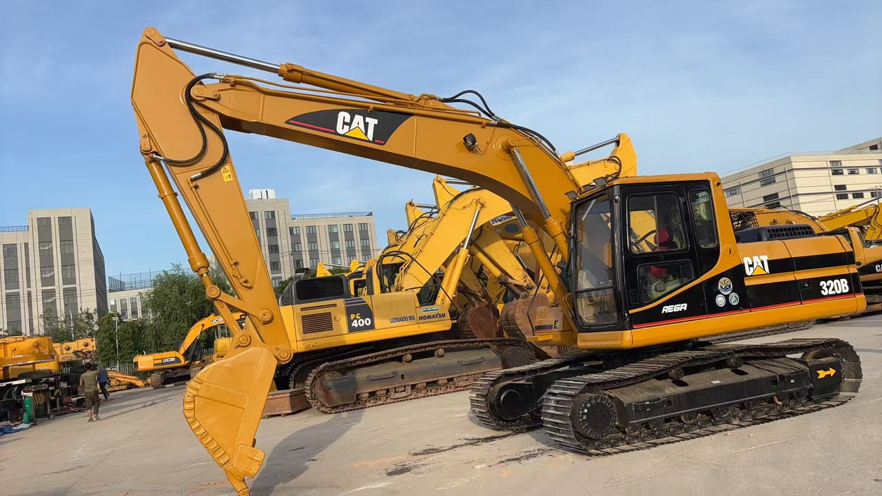 CAT 320BL - Crawler excavator: picture 1 CAT 320BL - Crawler excavator: picture 1