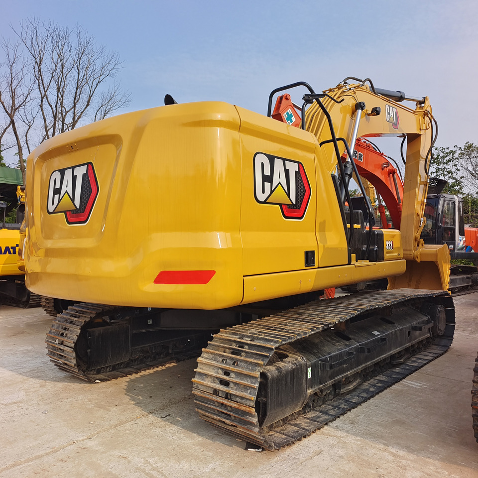 CAT 323 - Crawler excavator: picture 4 CAT 323 - Crawler excavator: picture 4