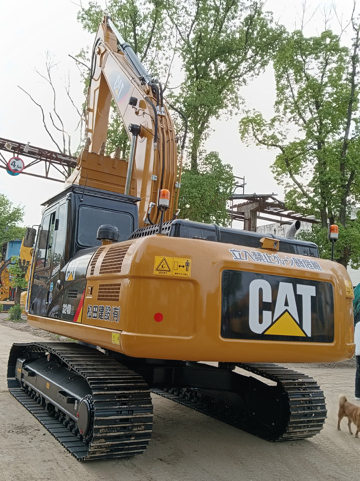 CAT 324DL - Crawler excavator: picture 3 CAT 324DL - Crawler excavator: picture 3