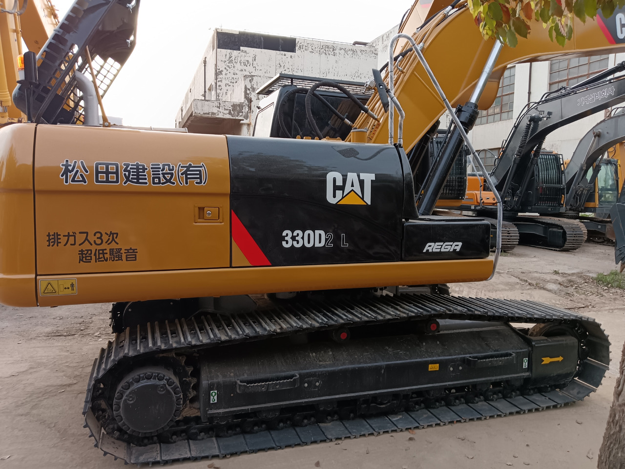 CATERPILLAR 330D2L 336D2L 330GC 336GC - Crawler excavator: picture 3 CATERPILLAR 330D2L 336D2L 330GC 336GC - Crawler excavator: picture 3