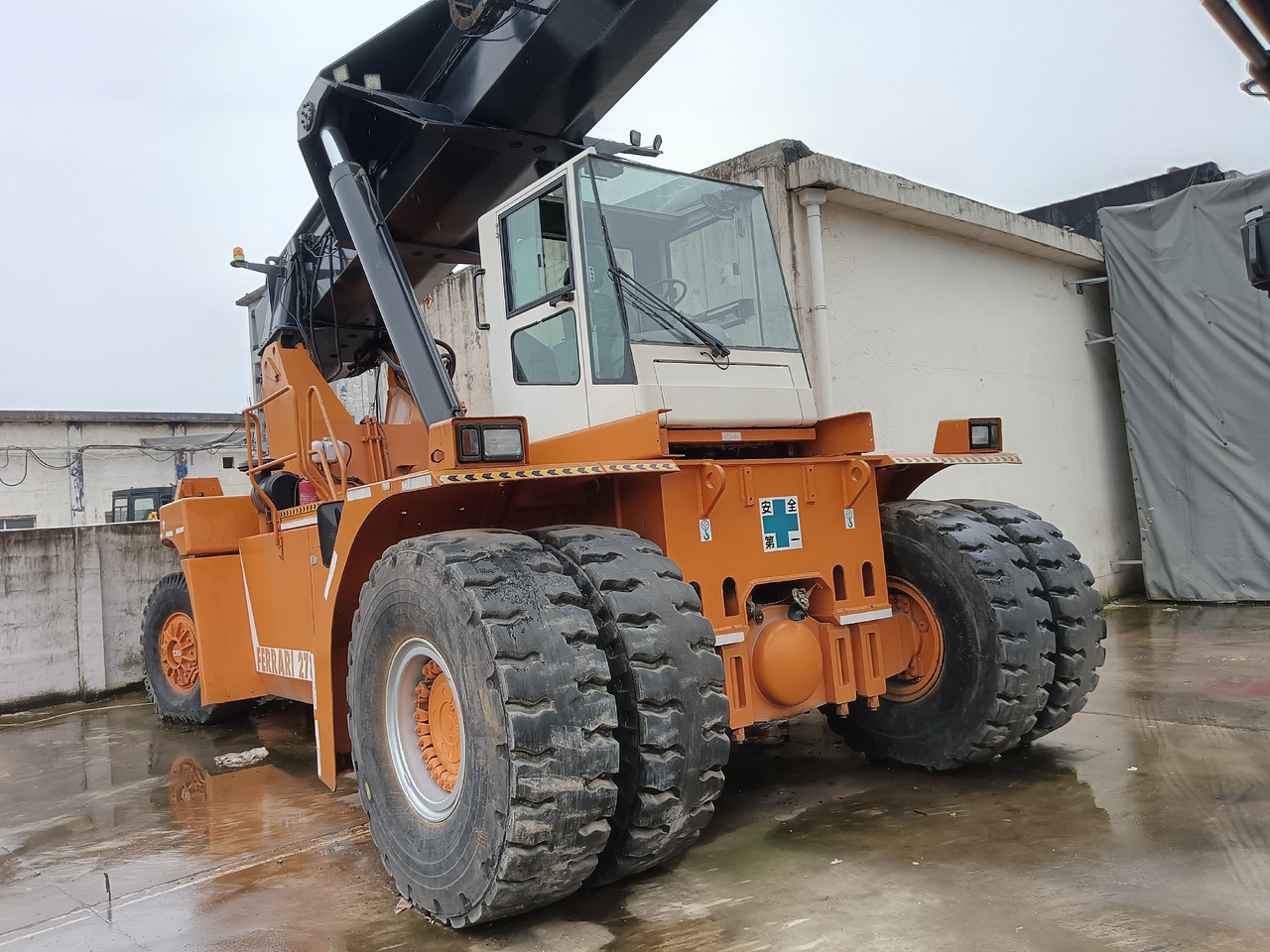 CVS FERRARRI F278 F 278.6 - Reach stacker: picture 2 CVS FERRARRI F278 F 278.6 - Reach stacker: picture 2