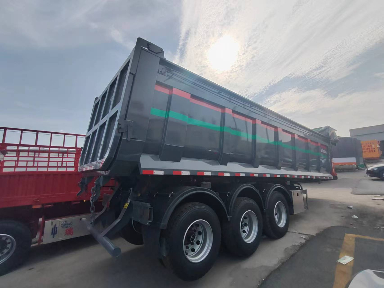Customizable tipper semi trailers available - Tanker semi-trailer: picture 3 Customizable tipper semi trailers available - Tanker semi-trailer: picture 3