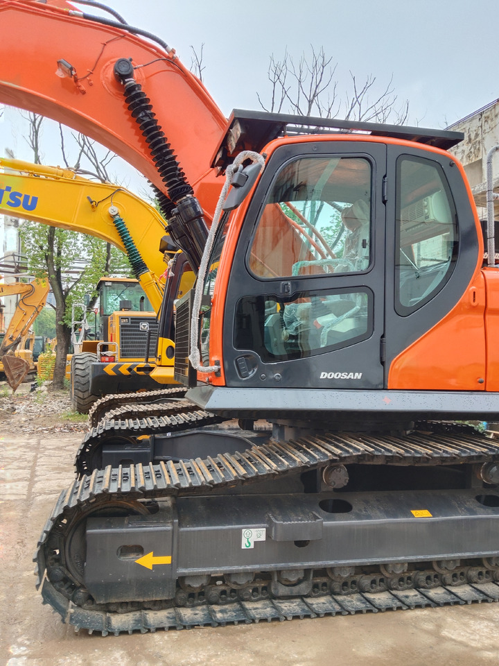 DOOSAN DX300LC-9C DX300 LCA DX340 DX225 - Crawler excavator: picture 2 DOOSAN DX300LC-9C DX300 LCA DX340 DX225 - Crawler excavator: picture 2
