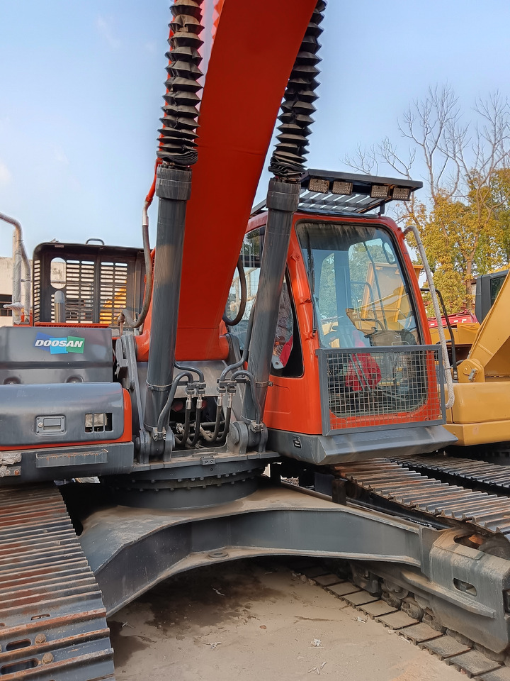 Crawler excavator DOOSAN DX340 LCA DX340 LC - 9C: picture 1