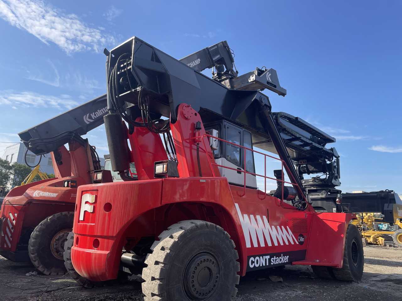 Reach stacker FANTUZZI CS45KMHD 45 TON: picture 12 Reach stacker FANTUZZI CS45KMHD 45 TON: picture 12